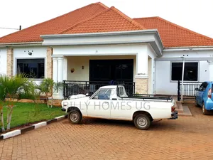 4bdrm Bungalow in Kira for sale