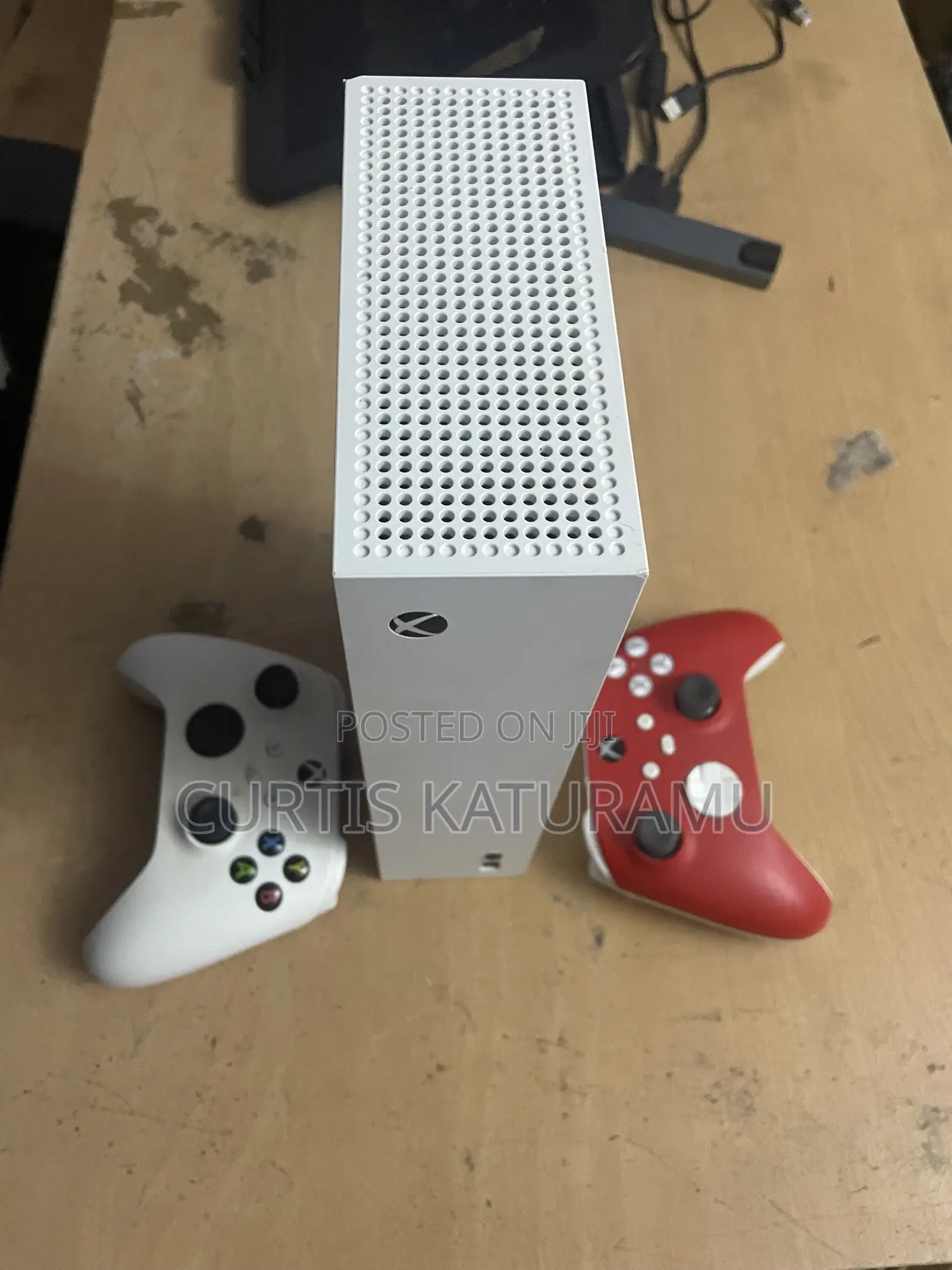 Xbox Series S 512GB With 2 Controllers