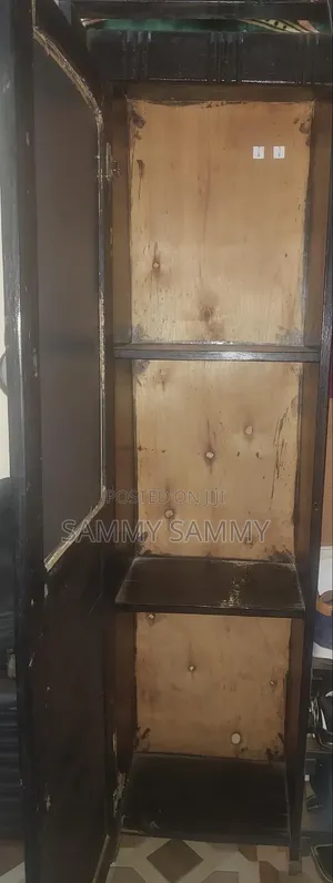 Wadrobe in Good Condition