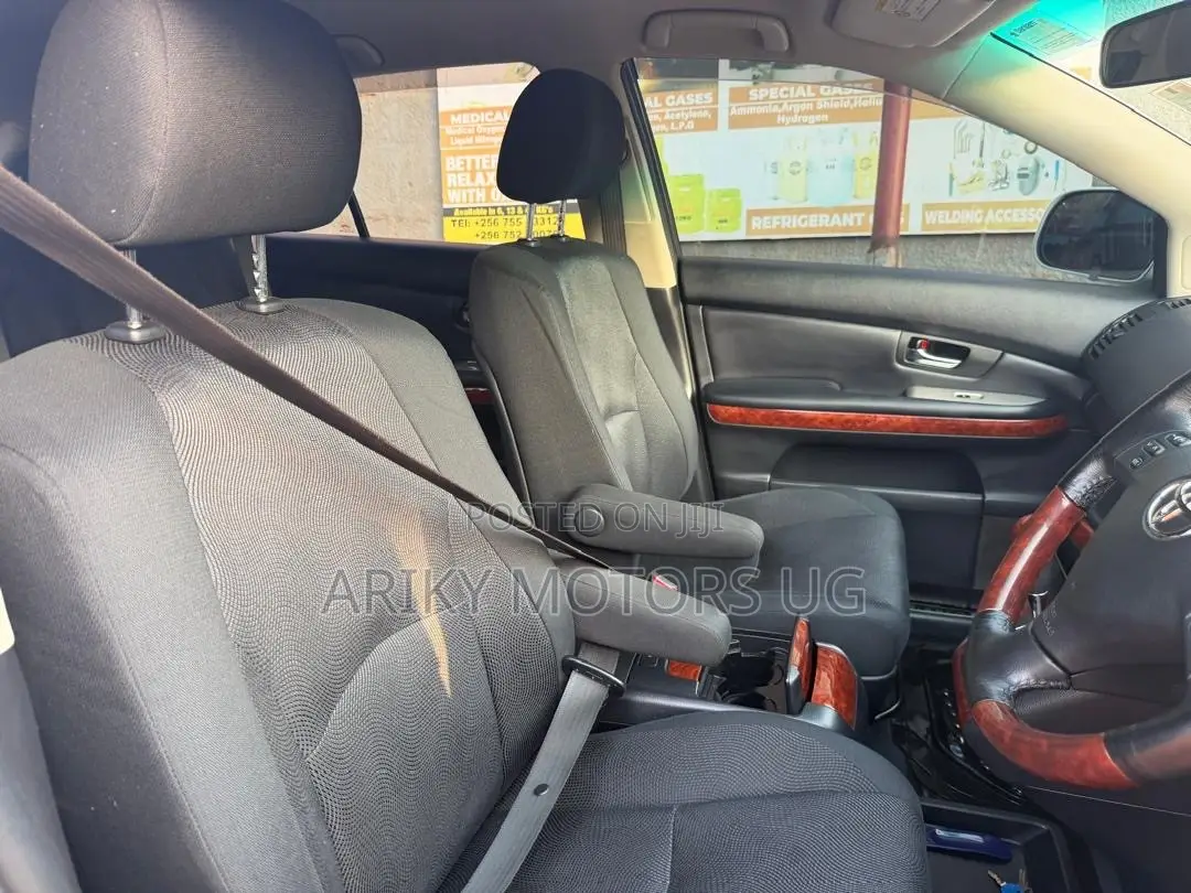 Toyota Harrier 2.4 2010 White