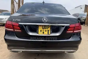 Mercedes-Benz E250 2015 Black