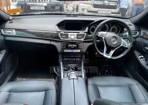 Mercedes-Benz E250 2015 Black