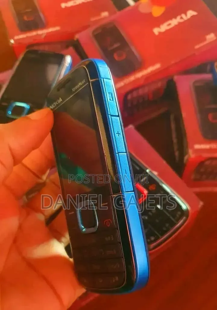 New Nokia 5130 XpressMusic Blue