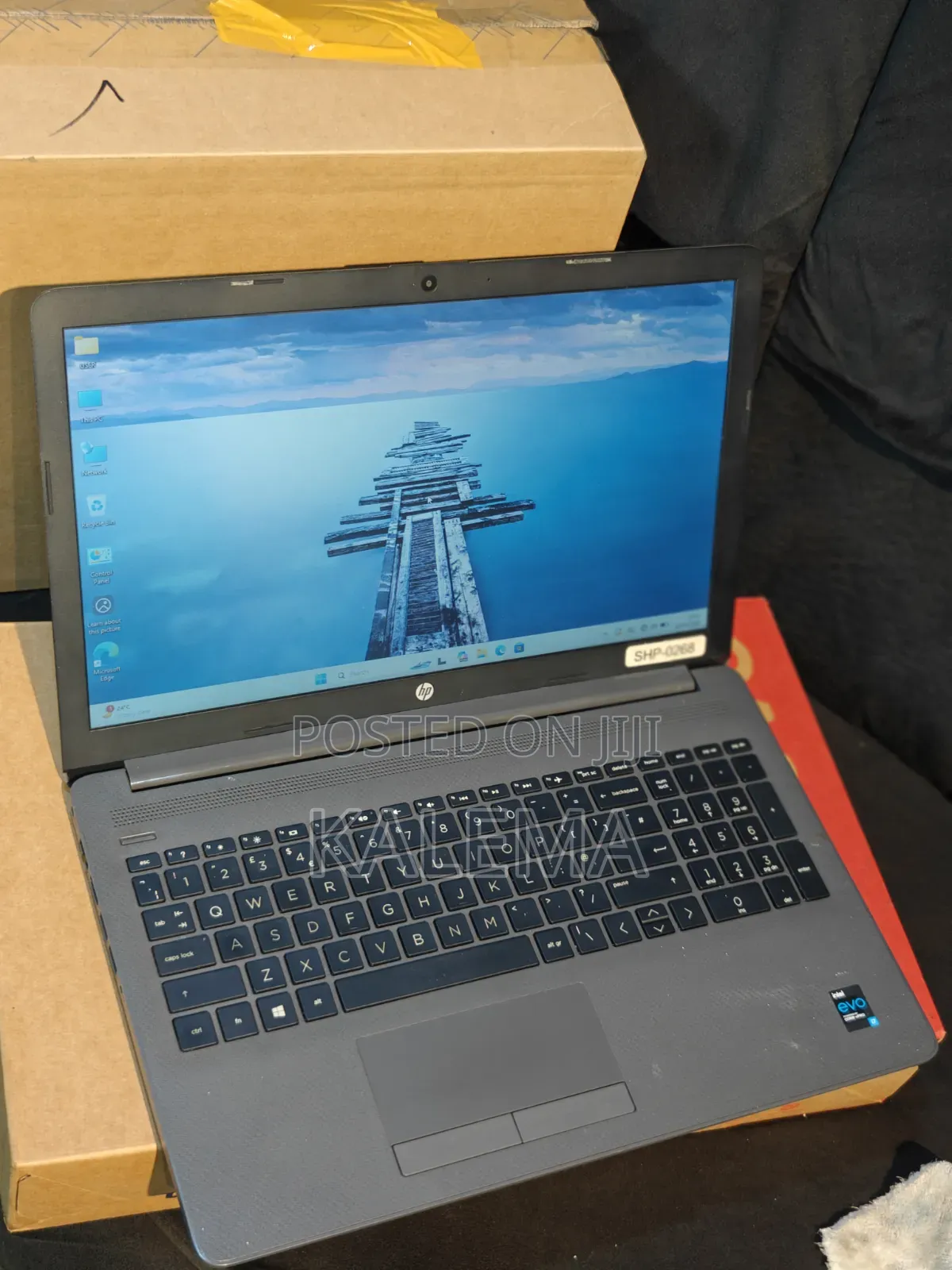 Laptop HP 15-dw0037wm 8GB Intel Core i7 SSD 256GB