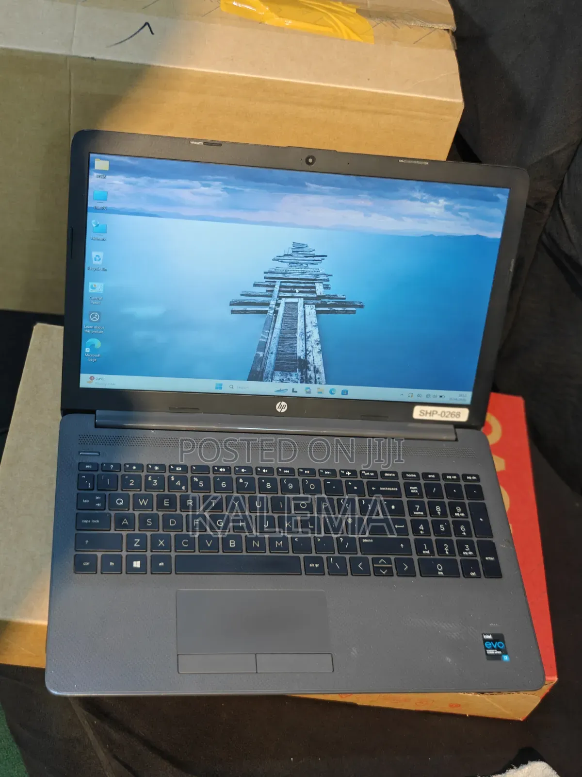 Laptop HP 15-dw0037wm 8GB Intel Core i7 SSD 256GB