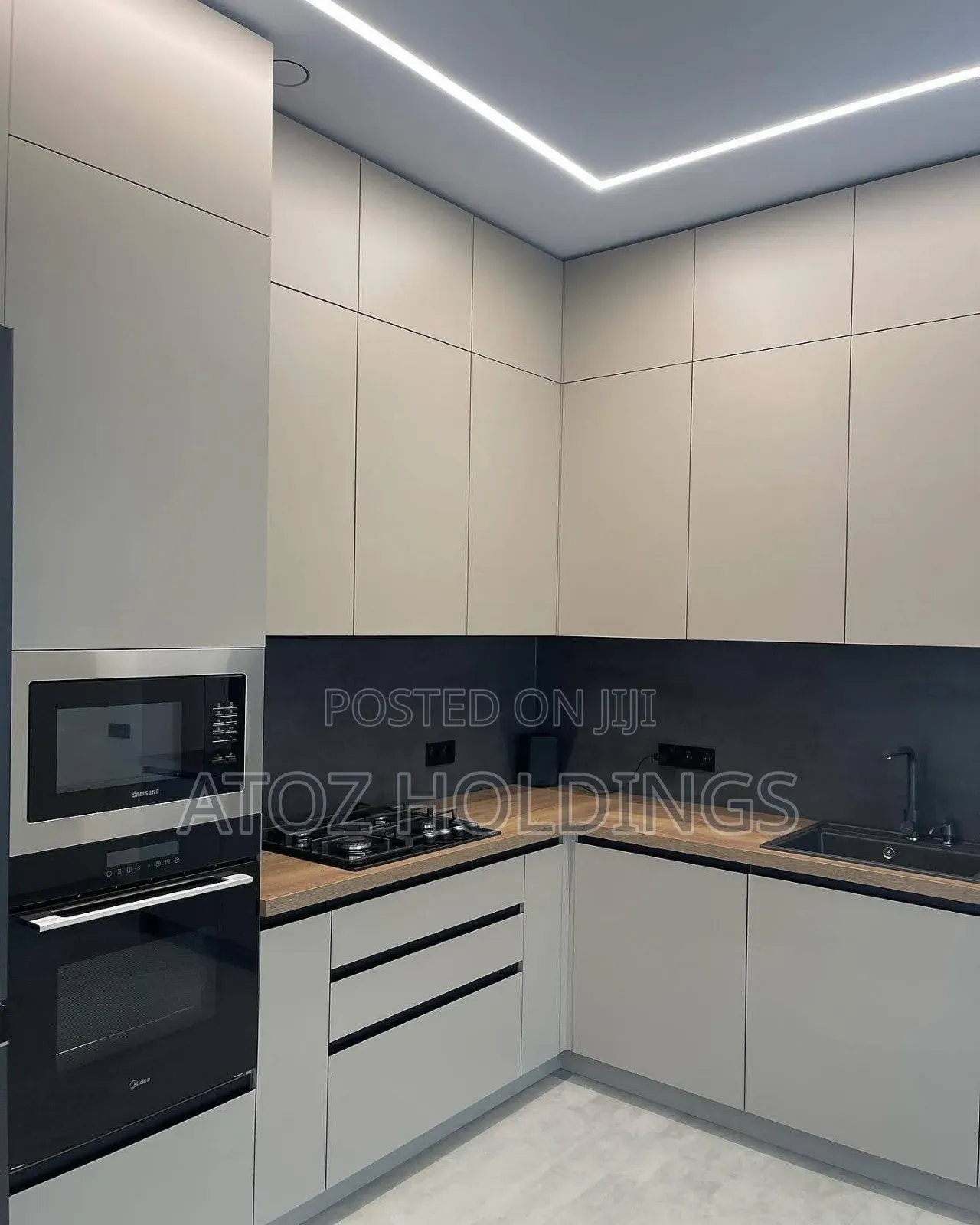 Executive Modern Kitchen Cabinets From 1,100,000/- Per Running Meter