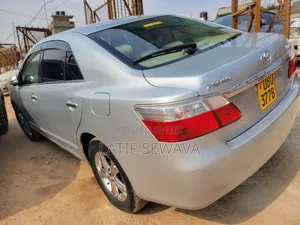 Toyota Premio 1.8 AWD 2010 Silver