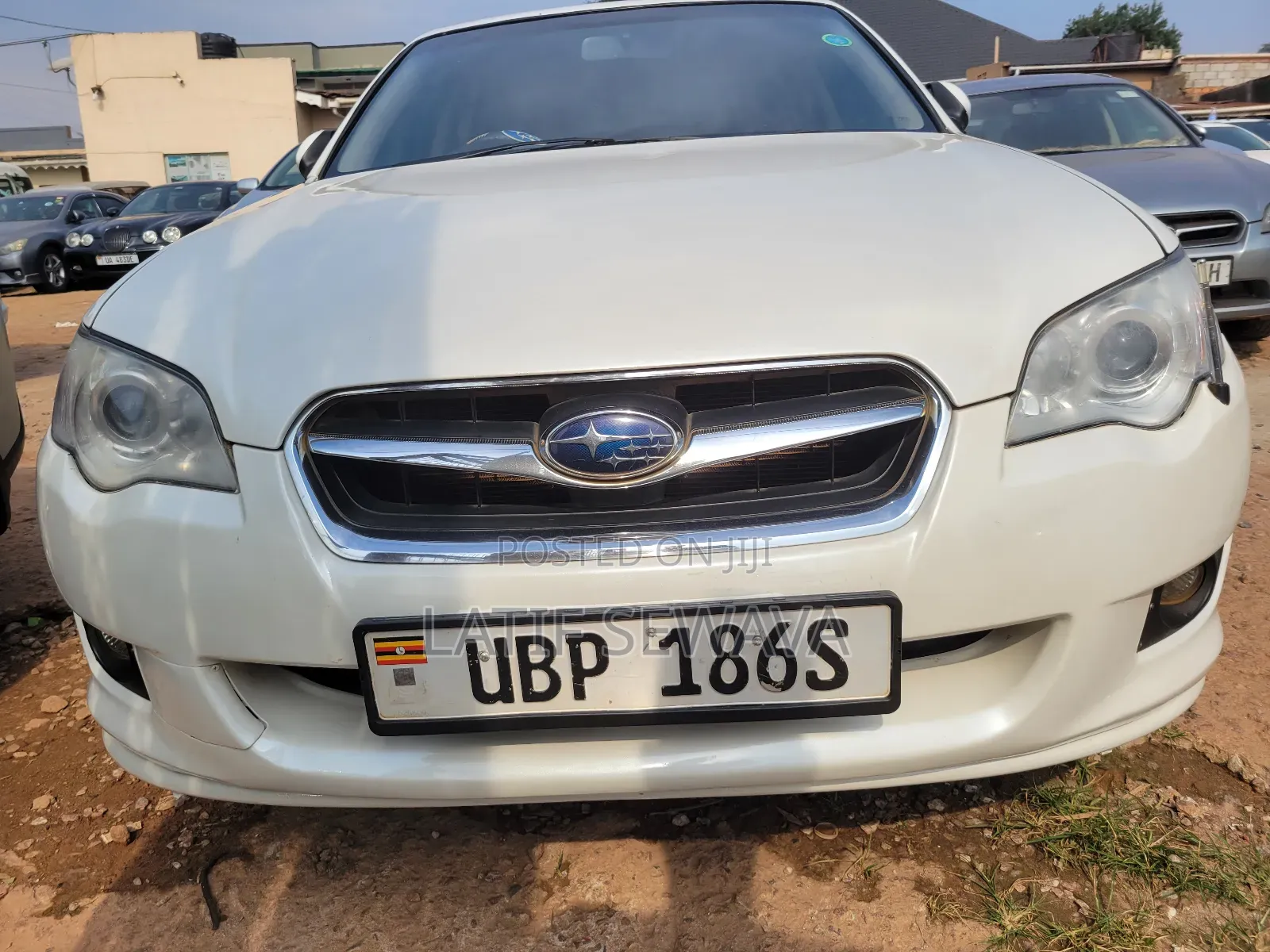 Subaru Legacy 2.0 AWD 2007 White