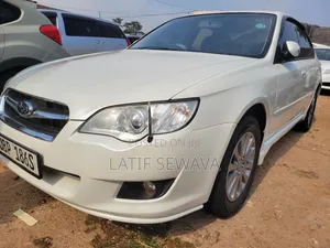 Subaru Legacy 2.0 AWD 2007 White