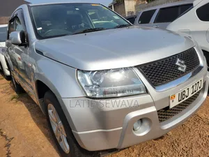Suzuki Escudo 2008 Silver