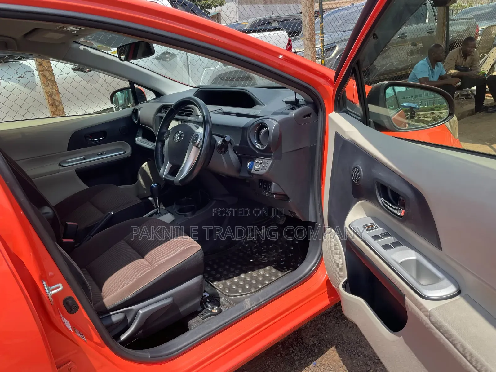 Toyota Aqua 2012 Orange