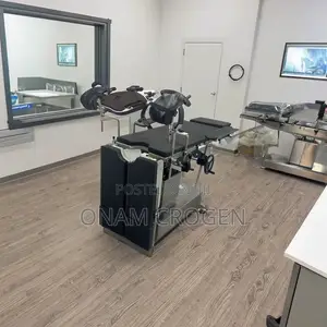 Theatre Table/Operating Table Hh34