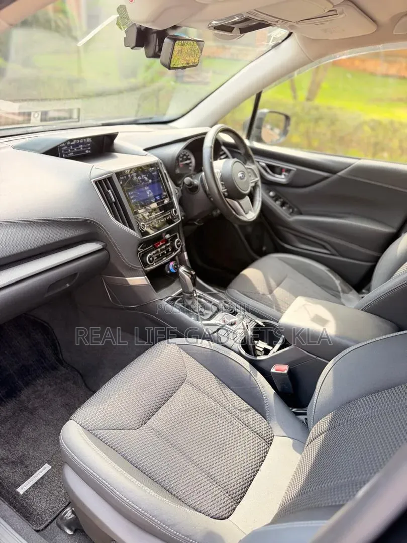 Subaru Forester Premium AWD 2019 Black