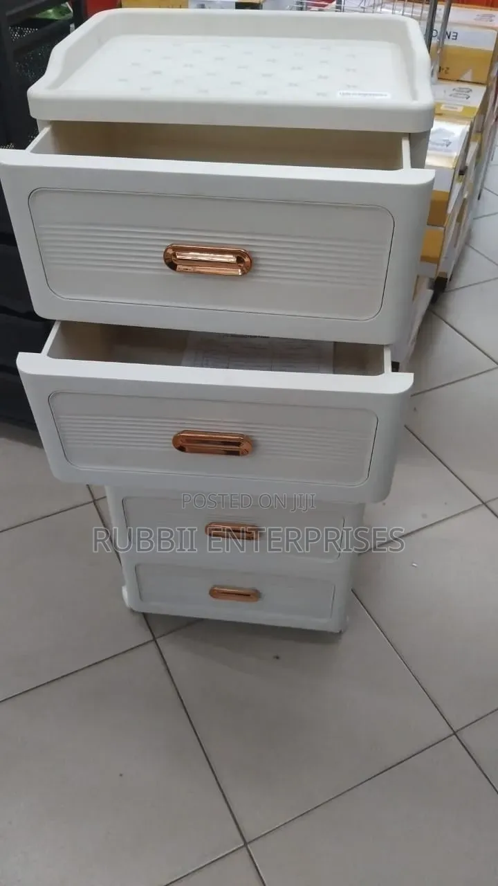 Plastic Cabinet 5 Tiers