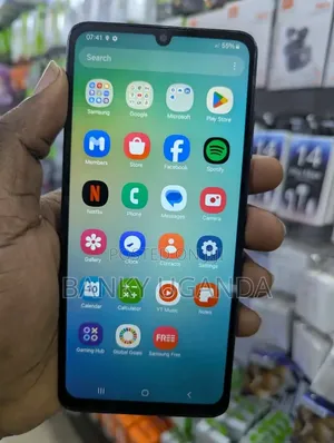 Samsung Galaxy A06 64 GB Black