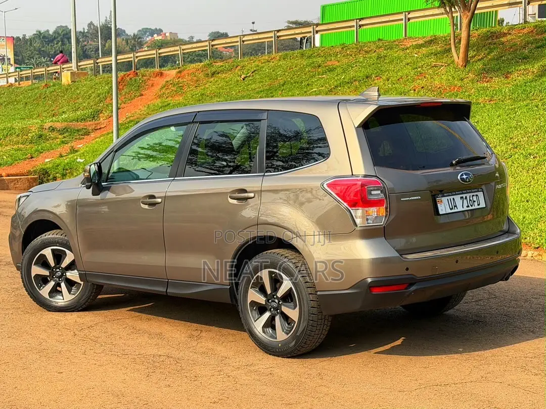 Subaru Forester 2017 Gold