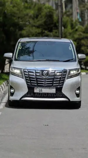 Toyota Alphard 2017 Silver