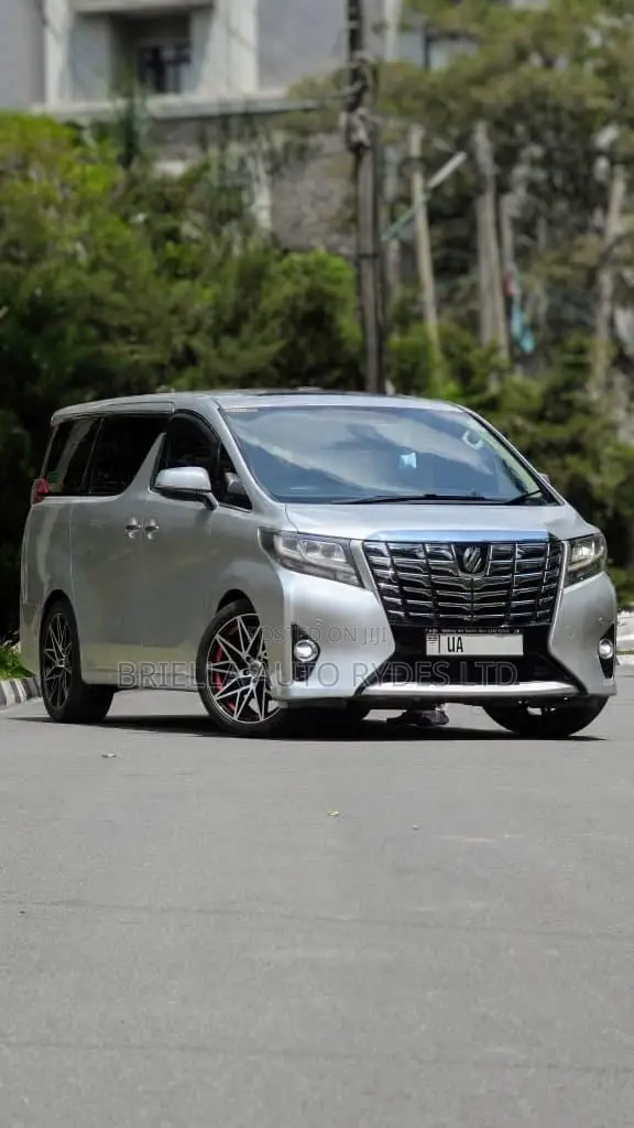 Toyota Alphard 2017 Silver