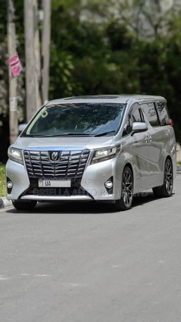 Toyota Alphard 2017 Silver