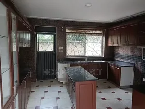 5bdrm Duplex in Luzira Kabalega , Central Division for rent