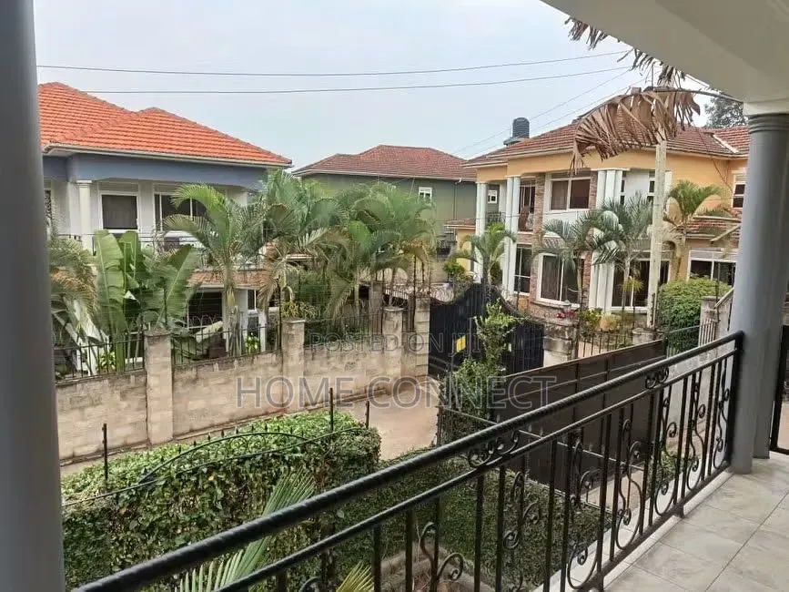 5bdrm Duplex in Luzira Kabalega , Central Division for rent