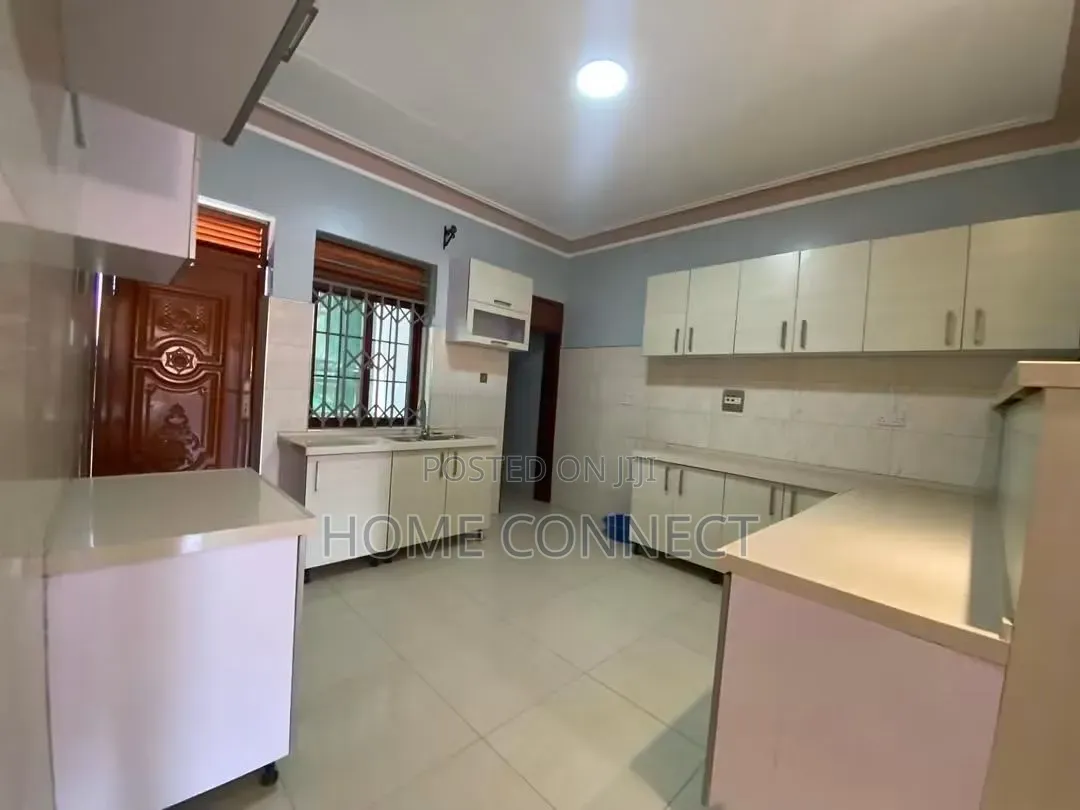 2bdrm Bedsitter in Kigo Serena, Central Division for rent