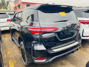Toyota Fortuner 2.8 D AWD 2021 Black