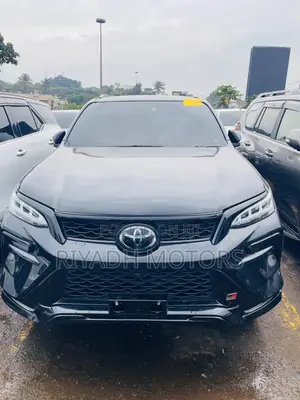 Toyota Fortuner 2.8 D AWD 2021 Black