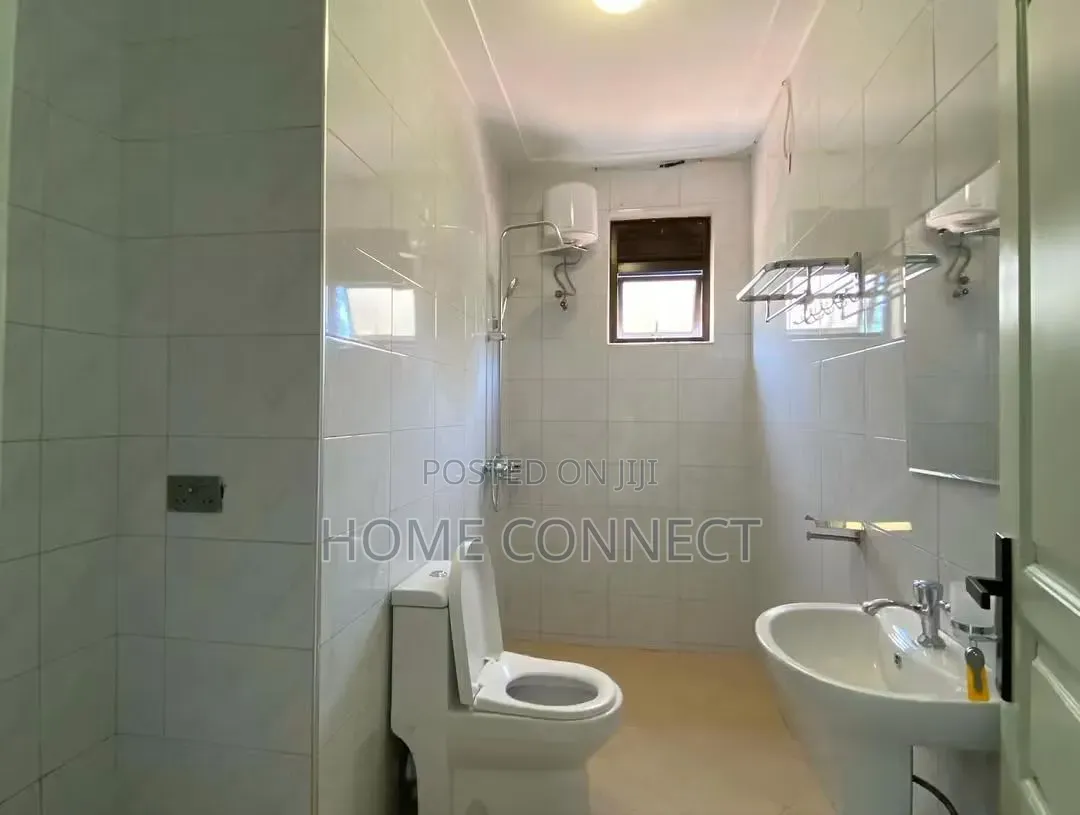 2bdrm Apartment in Muyenga, Central Division for rent