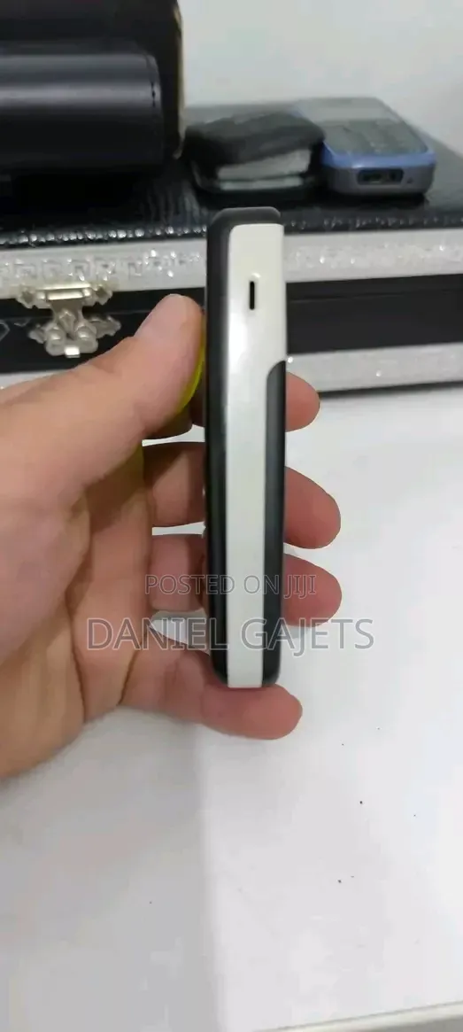 New Nokia 1110i Black