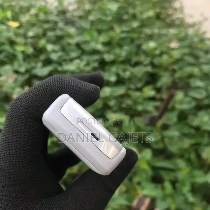 New Nokia 1110i Silver