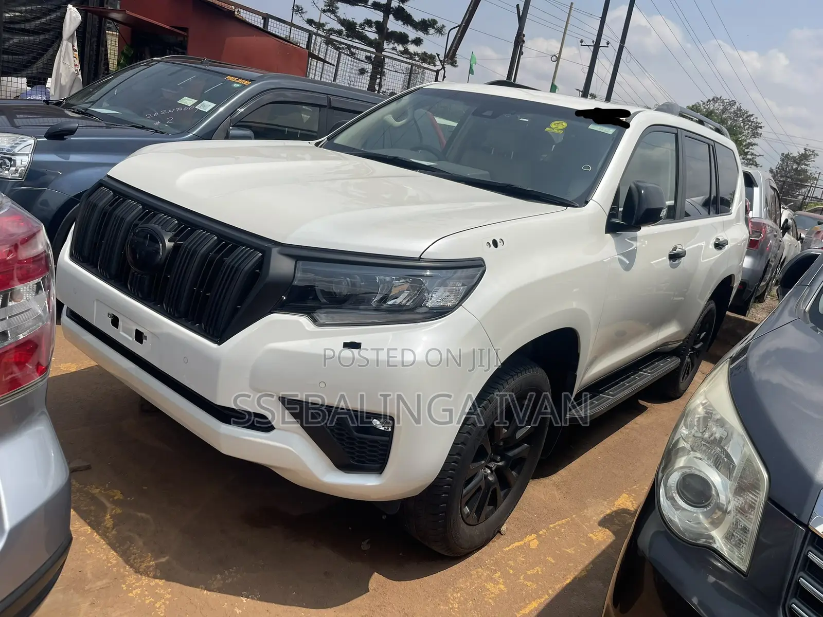 Toyota Land Cruiser Prado 2023 White