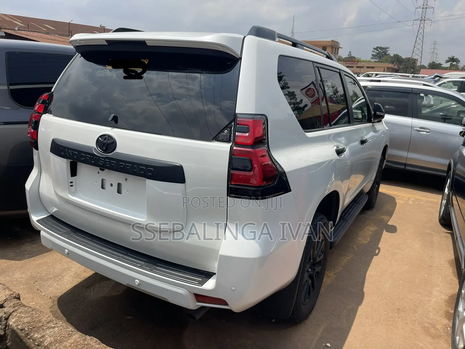 Toyota Land Cruiser Prado 2023 White