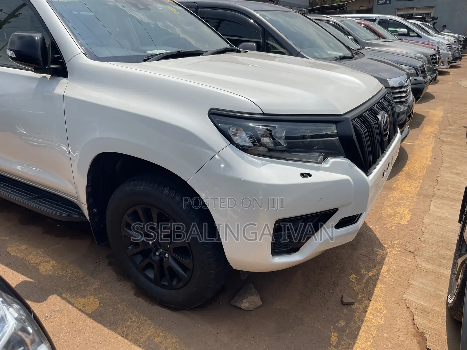 Toyota Land Cruiser Prado 2023 White