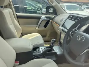 Toyota Land Cruiser Prado 2023 White