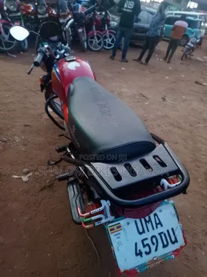 Bajaj CT 125X 2025 Red