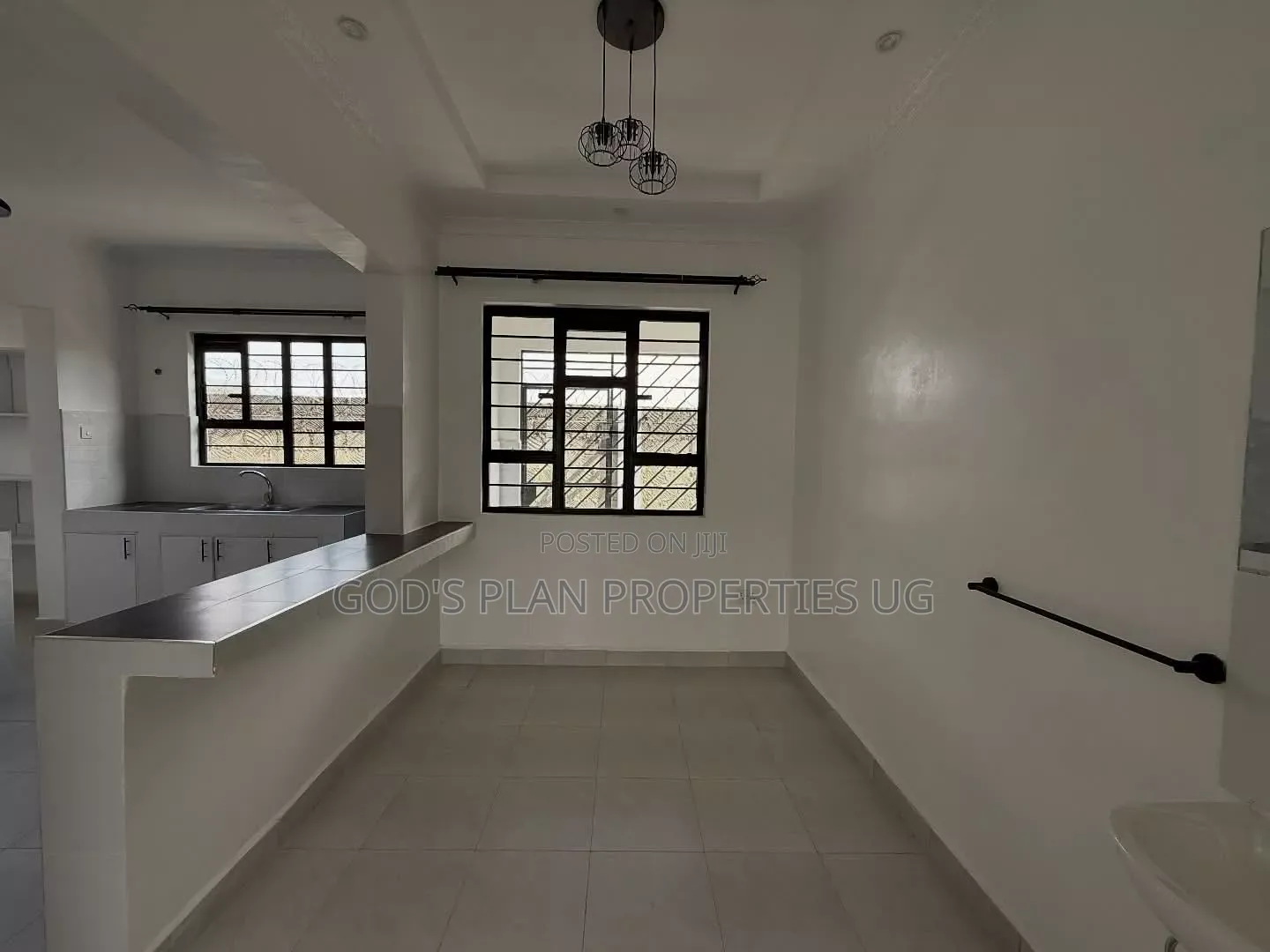 3bdrm Block of Flats in Bugolobi Estate, Central Division for rent