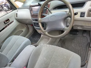 Toyota Nadia 2.0 135hp AWD 2001 Silver