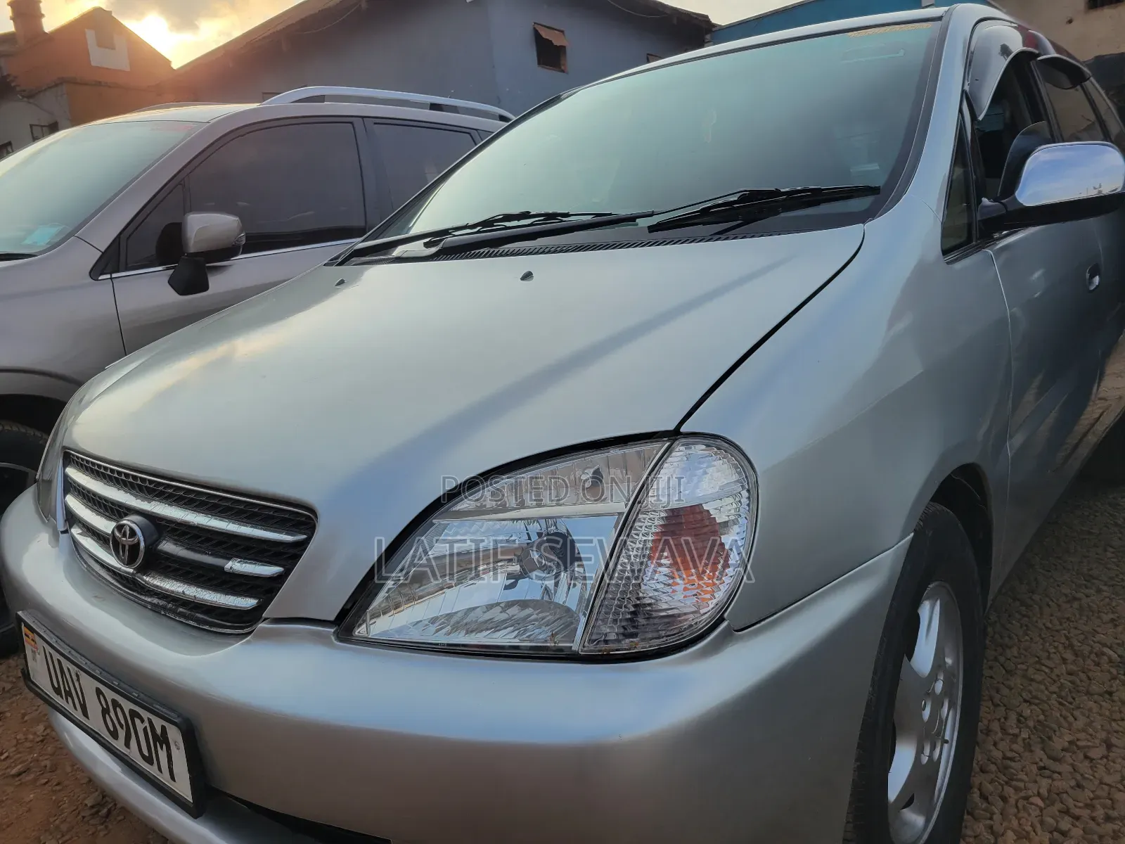 Toyota Nadia 2.0 135hp AWD 2001 Silver