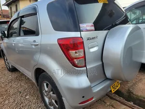 Toyota Rush 1.5 AWD 2011 Silver