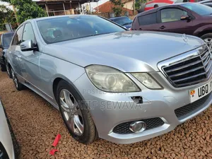 Mercedes-Benz E300 2011 Silver