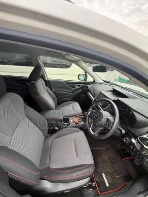 Subaru Forester Premium AWD 2020 Beige