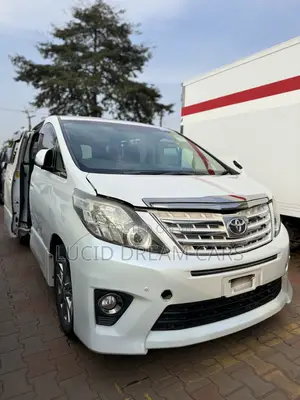 Toyota Alphard 2.4 Petrol AWD 2014 White