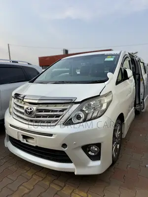 Toyota Alphard 2.4 Petrol AWD 2014 White