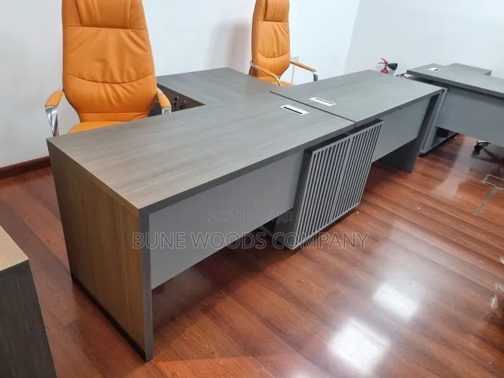 Ceo/Executive Office Desk