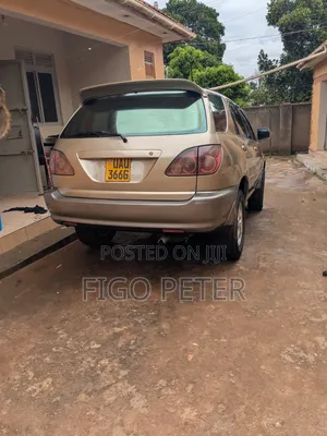 Toyota Harrier 2000 Silver