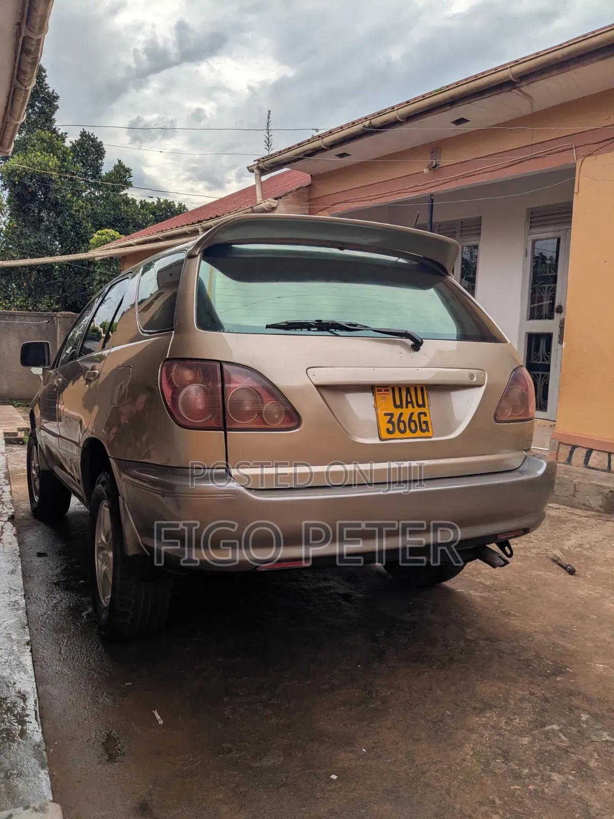 Toyota Harrier 2000 Silver