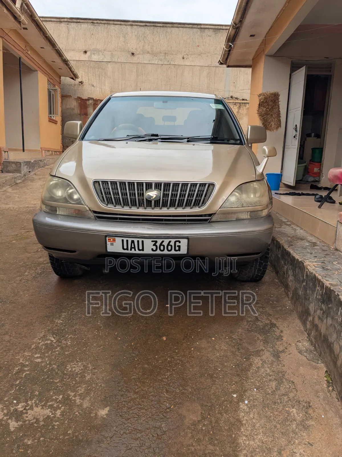 Toyota Harrier 2000 Silver