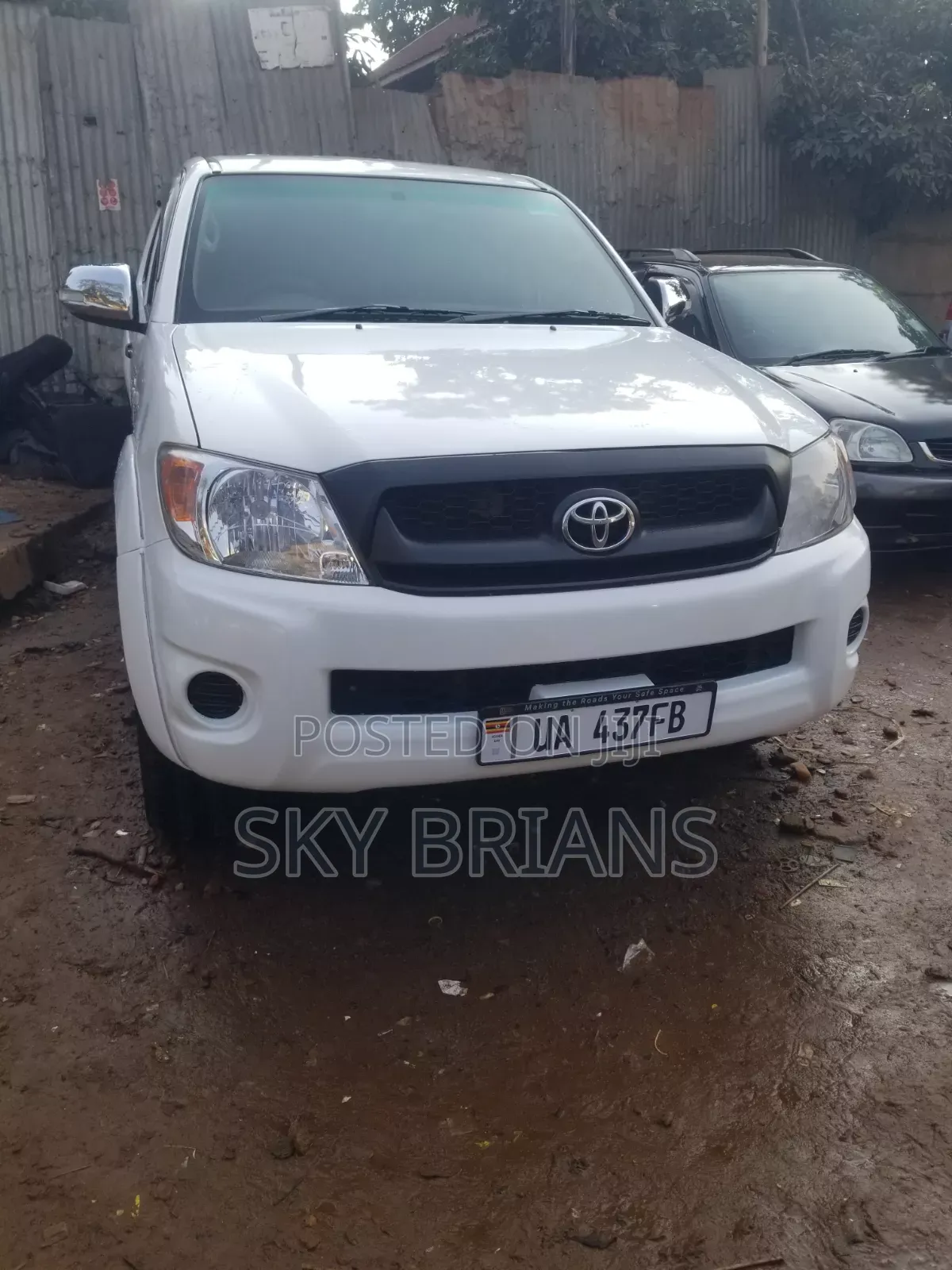 Toyota Hilux 2015 White