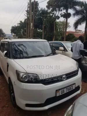 Toyota Corolla Rumion 2009 White